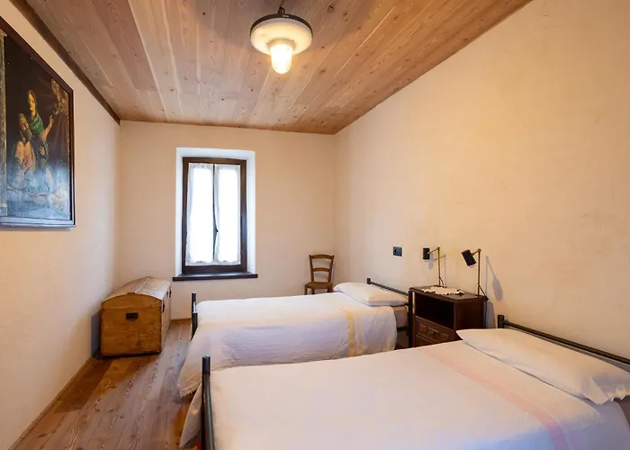 Da Tinti Madonna Del Sasso